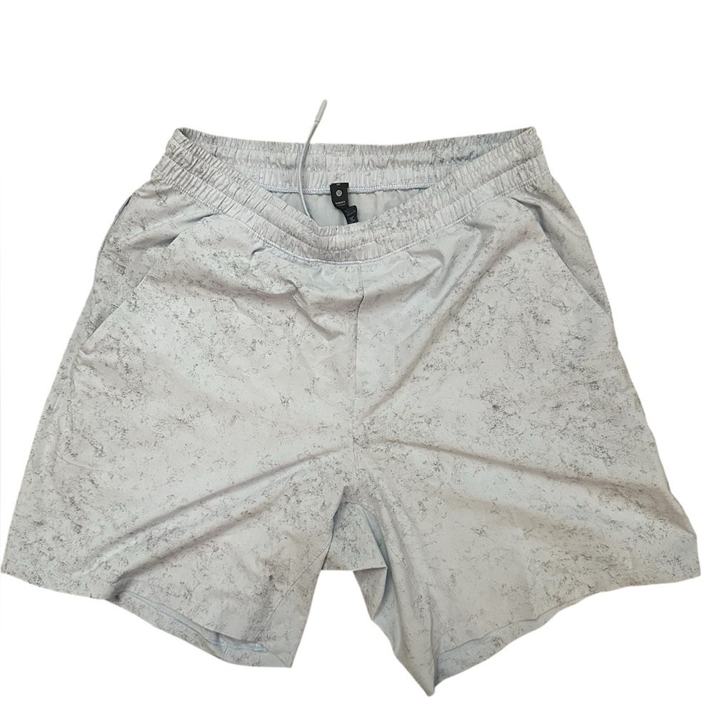 Lululemon - 7” Pace Breaker Linerless Short - Medium